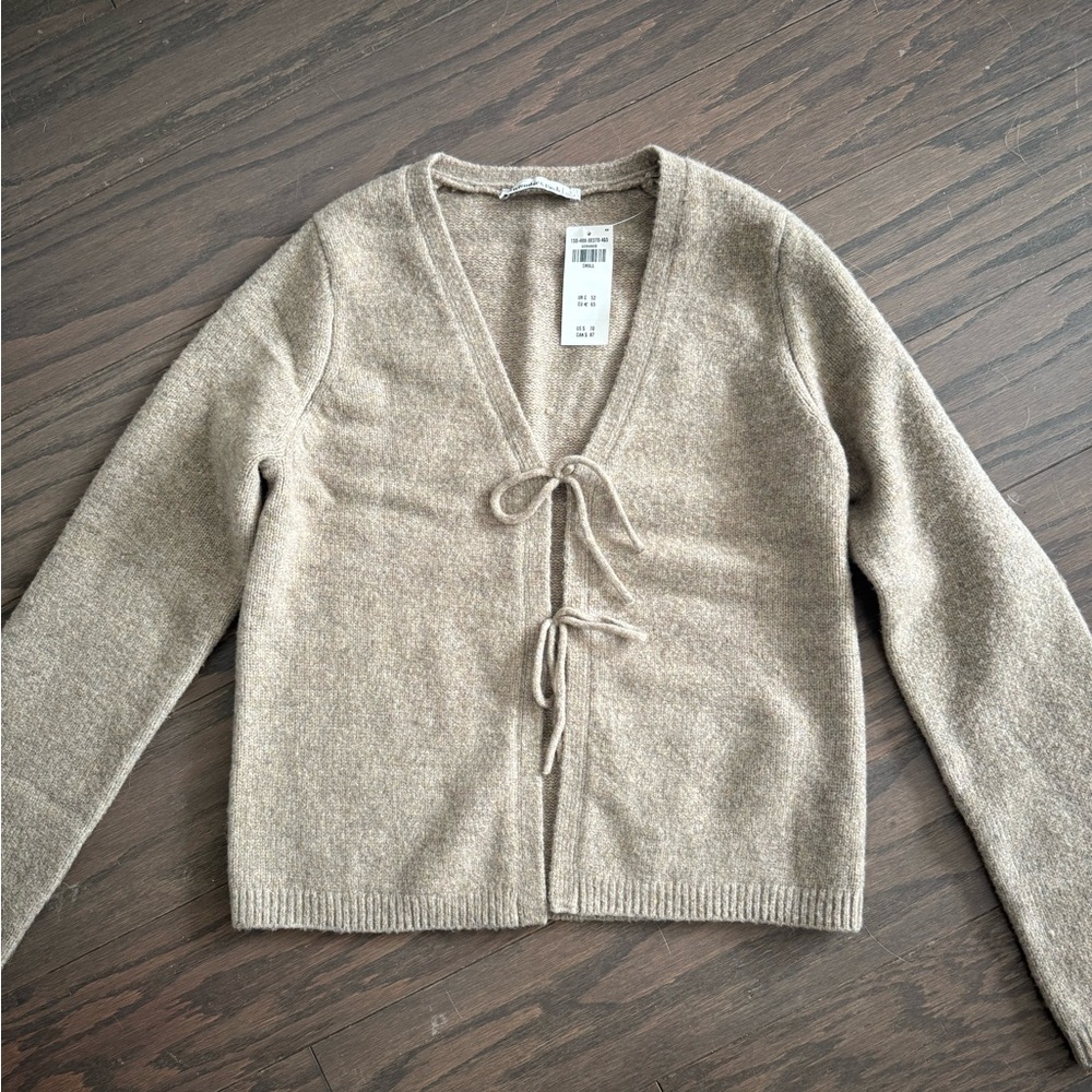 Abercrombie & Fitch Tie Front Cardigan